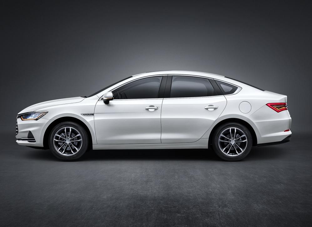 比亚迪秦pro1.5t手动豪华怎么样,比亚迪秦pro燃油车还多吗