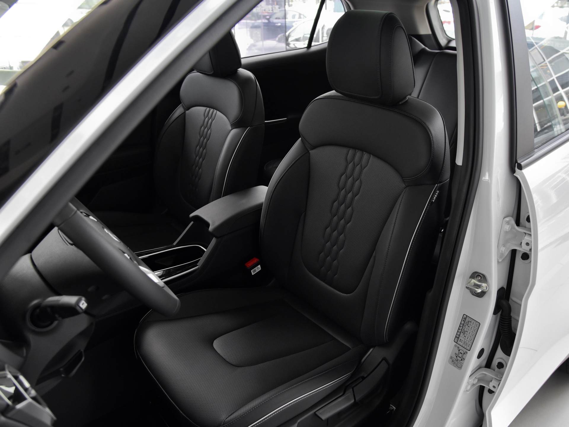 现代ix252020款1.5lcvt智能型,降价合资车suv