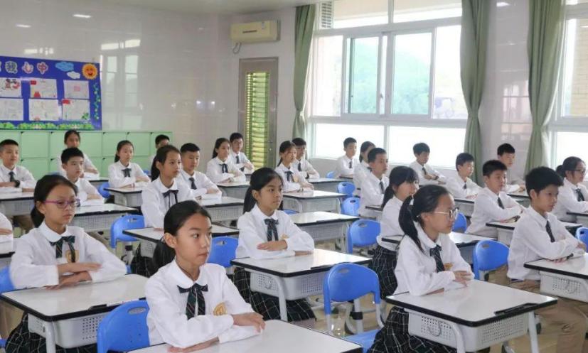 六年级数学圆形周长和高的习题,6年级上册数学圆环的面积难点题