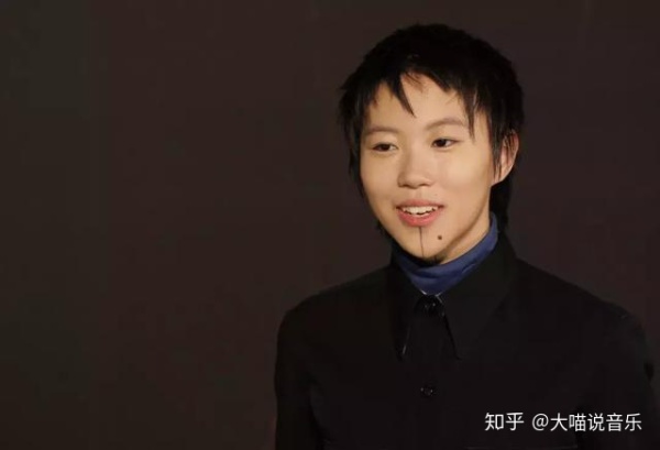 窦唯与窦靖童同台演唱完整版,窦唯与窦靖童再同框上演父女情深