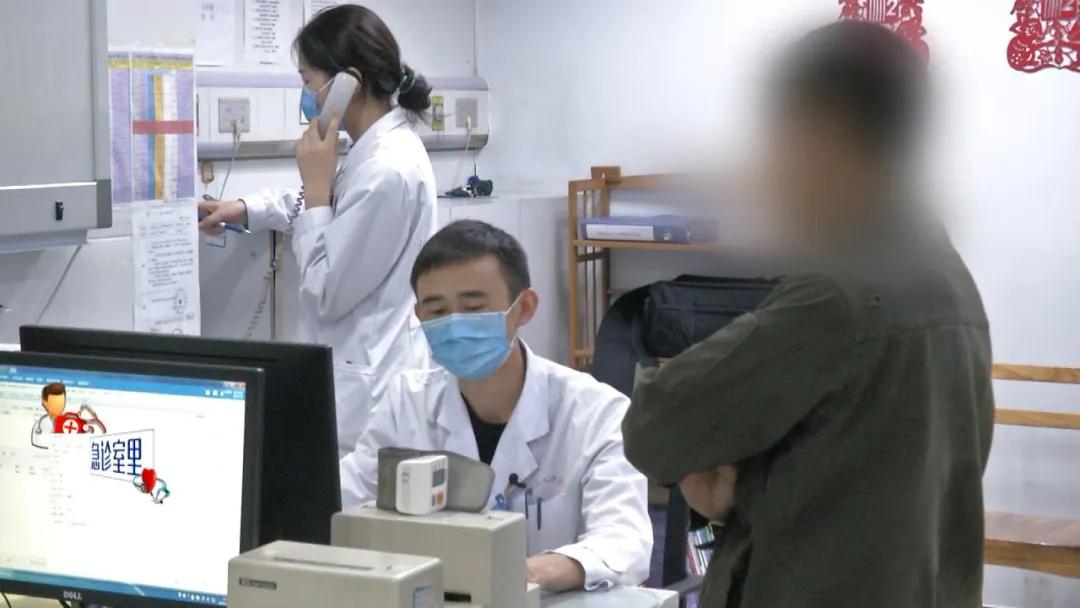 地动山摇中，她不幸从高处摔下头部受伤昏迷，危急时刻，她能转危为安吗？