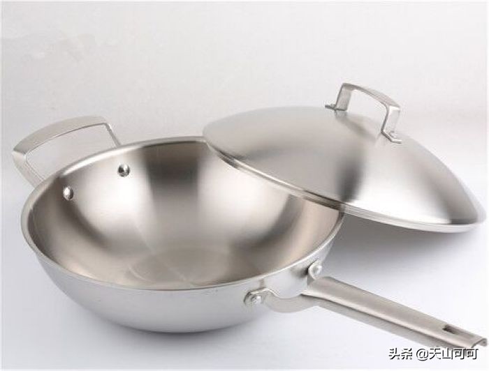 猪油和菜籽油哪个润锅好,滑锅用什么油最好