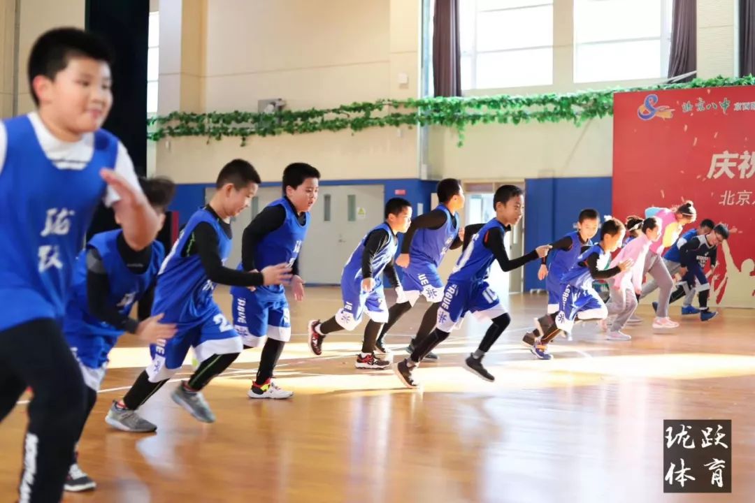 门头沟寒假篮球训练营开课啦！不要让娃懒在家里！赶快行动起来吧