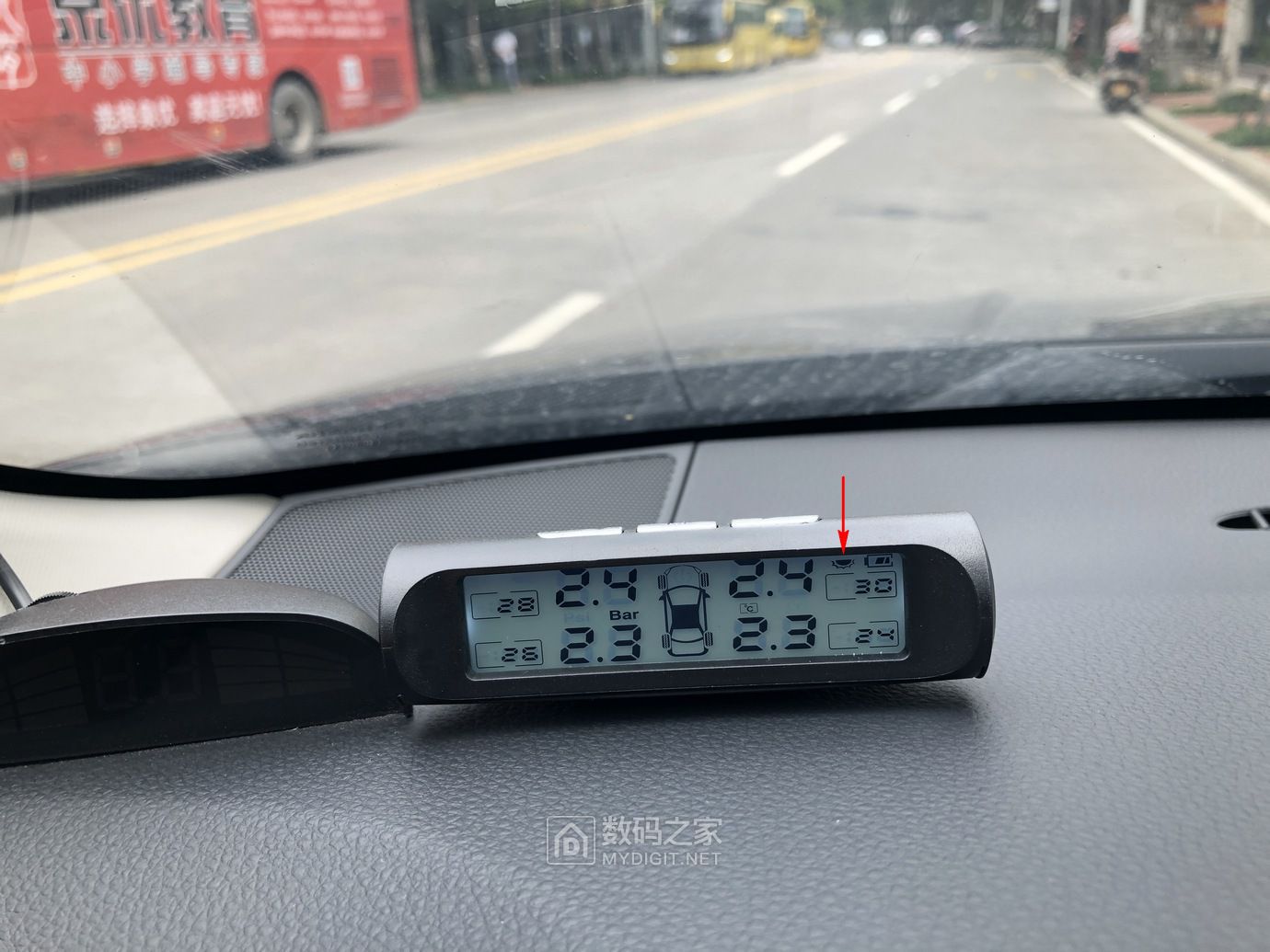 外置式胎压监测评测,外置胎压监测传感器拆解