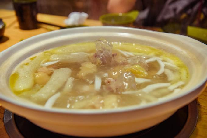 在三亚吃正宗的椰子鸡，不妨试试这两家（海南海岸行者旅行社）