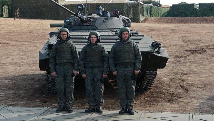 美俄为坦克兵配发专用迷彩服，是否必要？我军并没有去刻意模仿