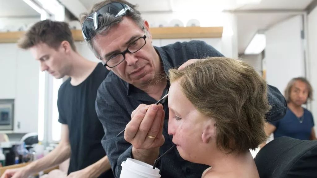 鐢靛奖婕斿憳鍖栧杩囩▼,鐢靛奖鍖栧澶笐瑙備紬璁や笉鍑虹殑婕斿憳