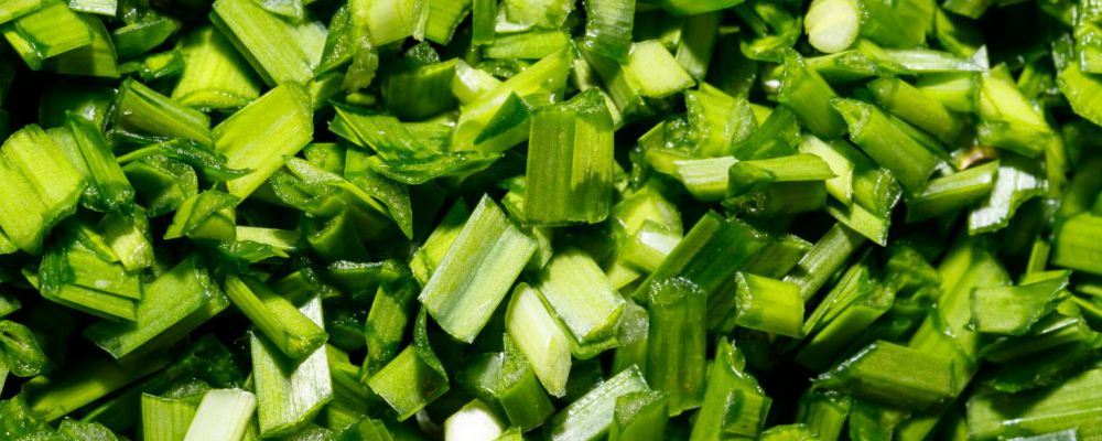 经常吃韭菜有哪些好处呢,女性多吃韭菜有什么好处