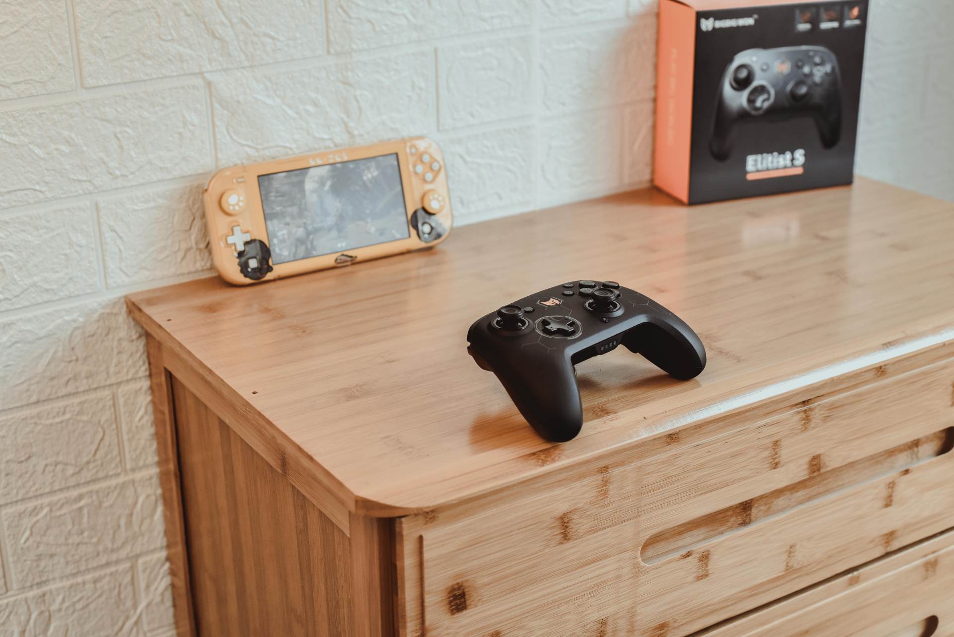 从新手到物理开挂,宏录制+6轴陀螺仪,BIGBIGWON游戏手柄体验