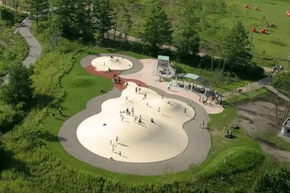 蹦床高空运动,蹦床户外