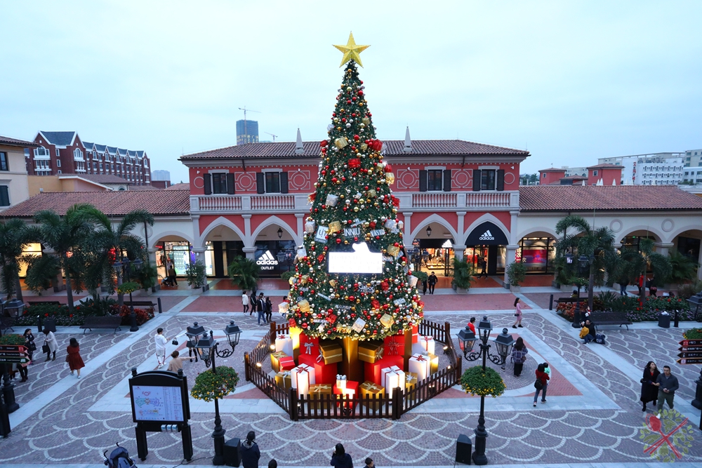 圣诞节就要这样过！在意式小镇边走边吃买不停