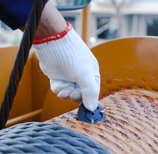 吊车卷扬减速机更换齿轮油,吊车卷扬减速机加齿轮油工具