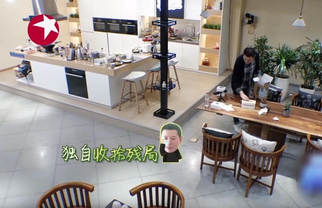 维密超模何穗健身,何穗40秒变脸