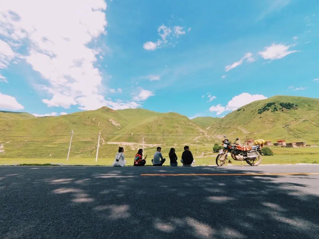 稻城亚丁一定要去的地方,去稻城亚丁感受身体与灵魂