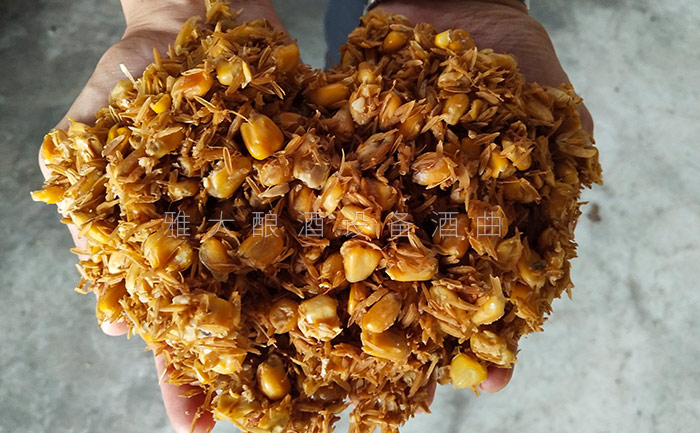 窖藏白酒的技术配方,蒸馏酒设备做固态酒