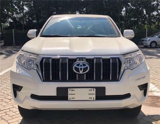 丰田霸道中东版40002019款高配,中东版2016款丰田霸道4000vxr