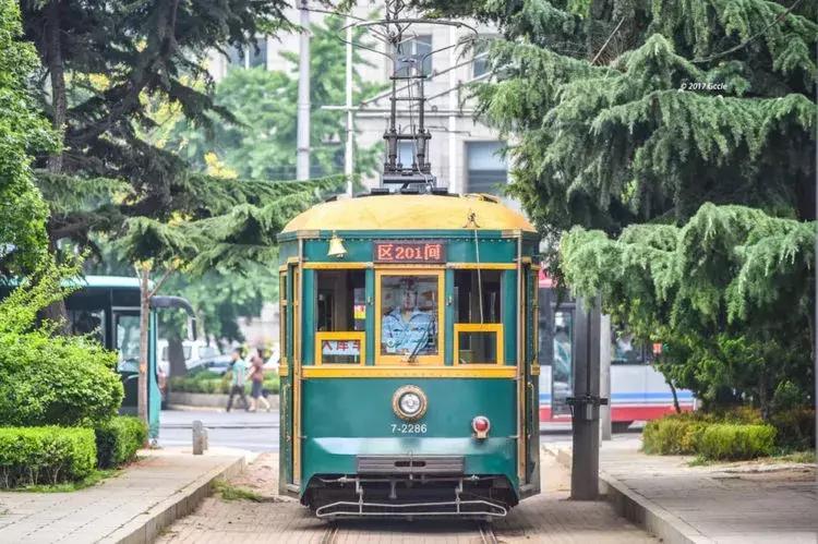 这个夏日25°C的宝藏城市美炸了！海岛、万国建筑、叮叮车..想去