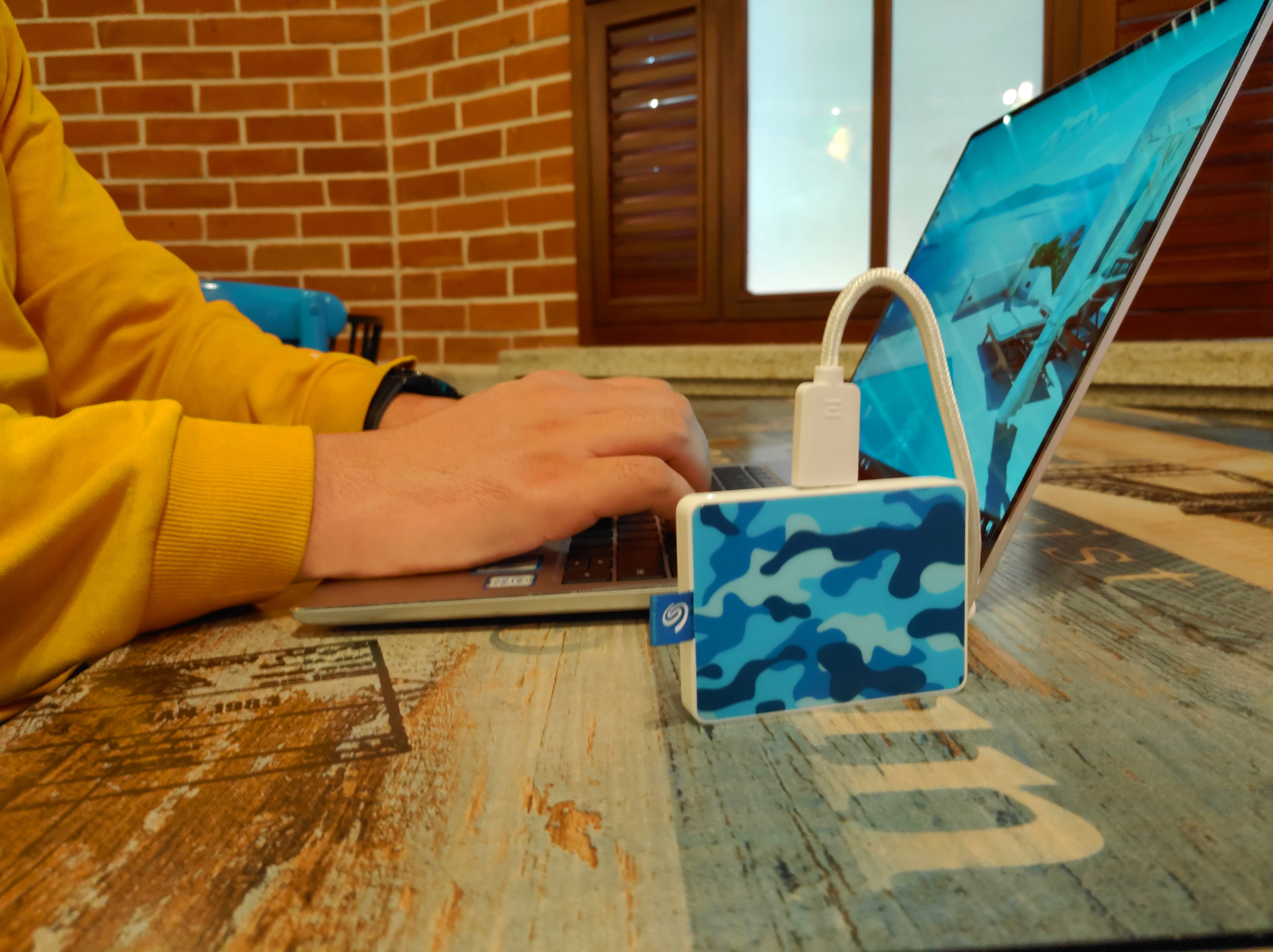 1t移动硬盘小巧,小巧方便的移动硬盘