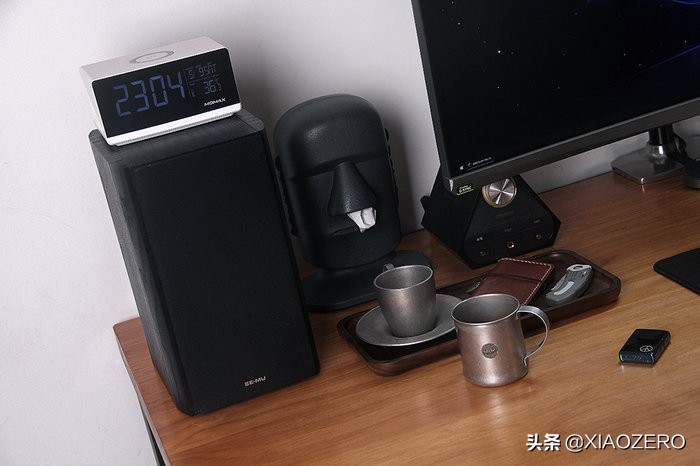 没有什么桌面几点零,折腾不止的电脑桌面好物分享