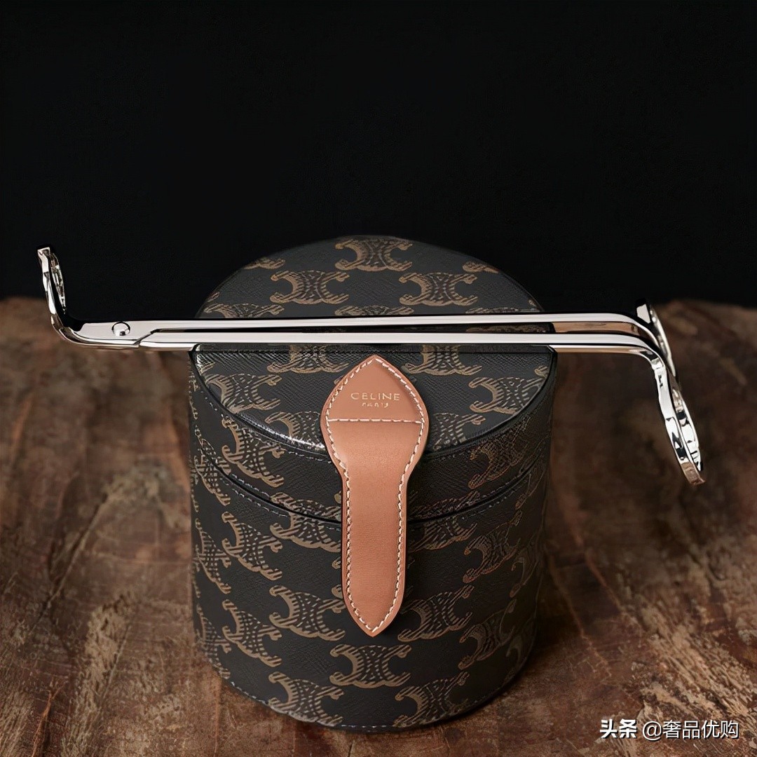 一周新包|BVLGARI月牙，Coach小象图案，CELINE香薰蜡烛