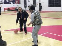 如果你在光谷打篮球,你应该认识这群“老球痞”...