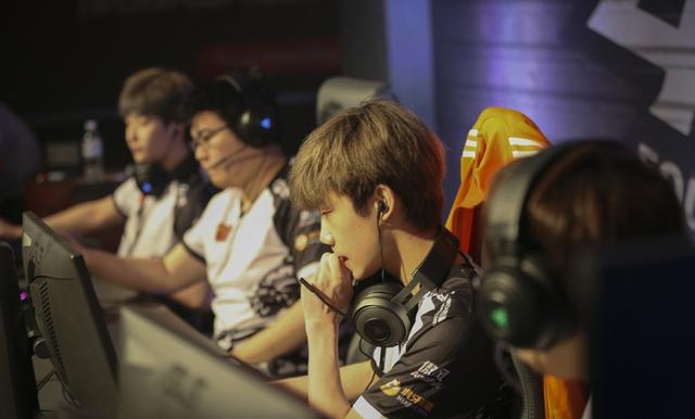 omg夺冠绝地求生pgi视频,2018绝地求生总决赛omg夺冠时刻