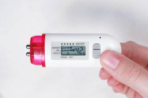 高档眼霜抗皱ahc去细纹,60秒就能抚平眼袋细纹的眼霜