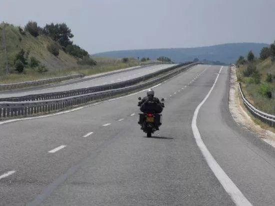 摩旅加油的正确方法,长途摩旅怎样安全骑行