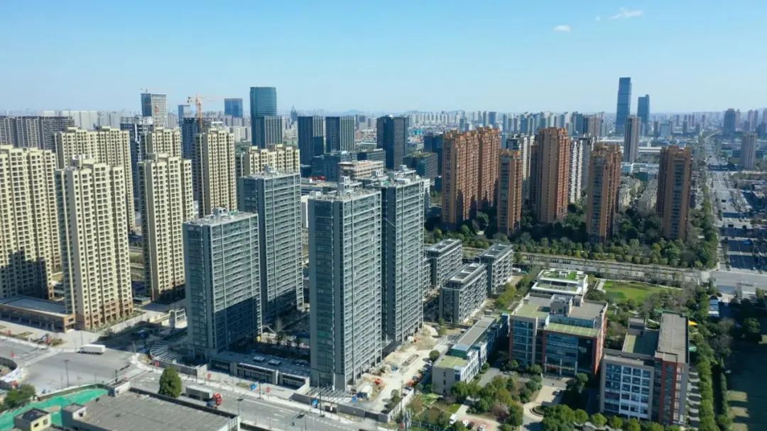 萧山市北西三花争艳未婚女记者翻了谁的牌？丨跑盘Vlog04