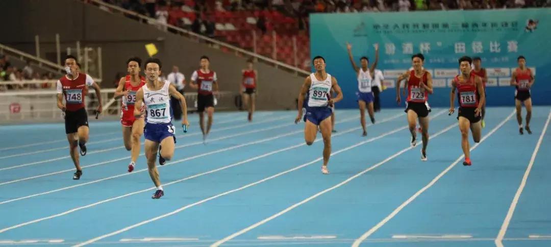 荆楚健儿战青运，八十三金铸辉煌