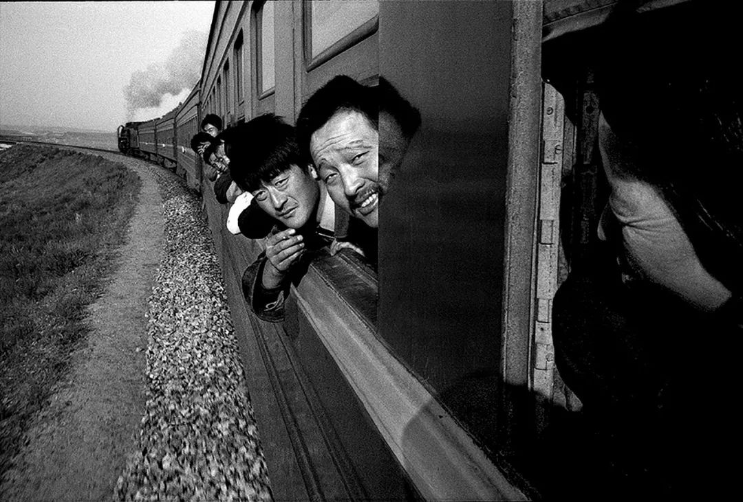 回忆二十几年前坐绿皮车的感觉,坐老式绿皮车是什么感觉