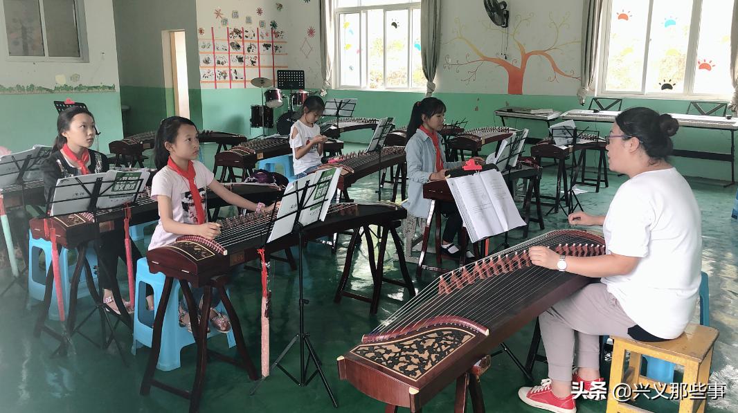 兴义市沧江乡中心小学六一班,兴义市少年宫