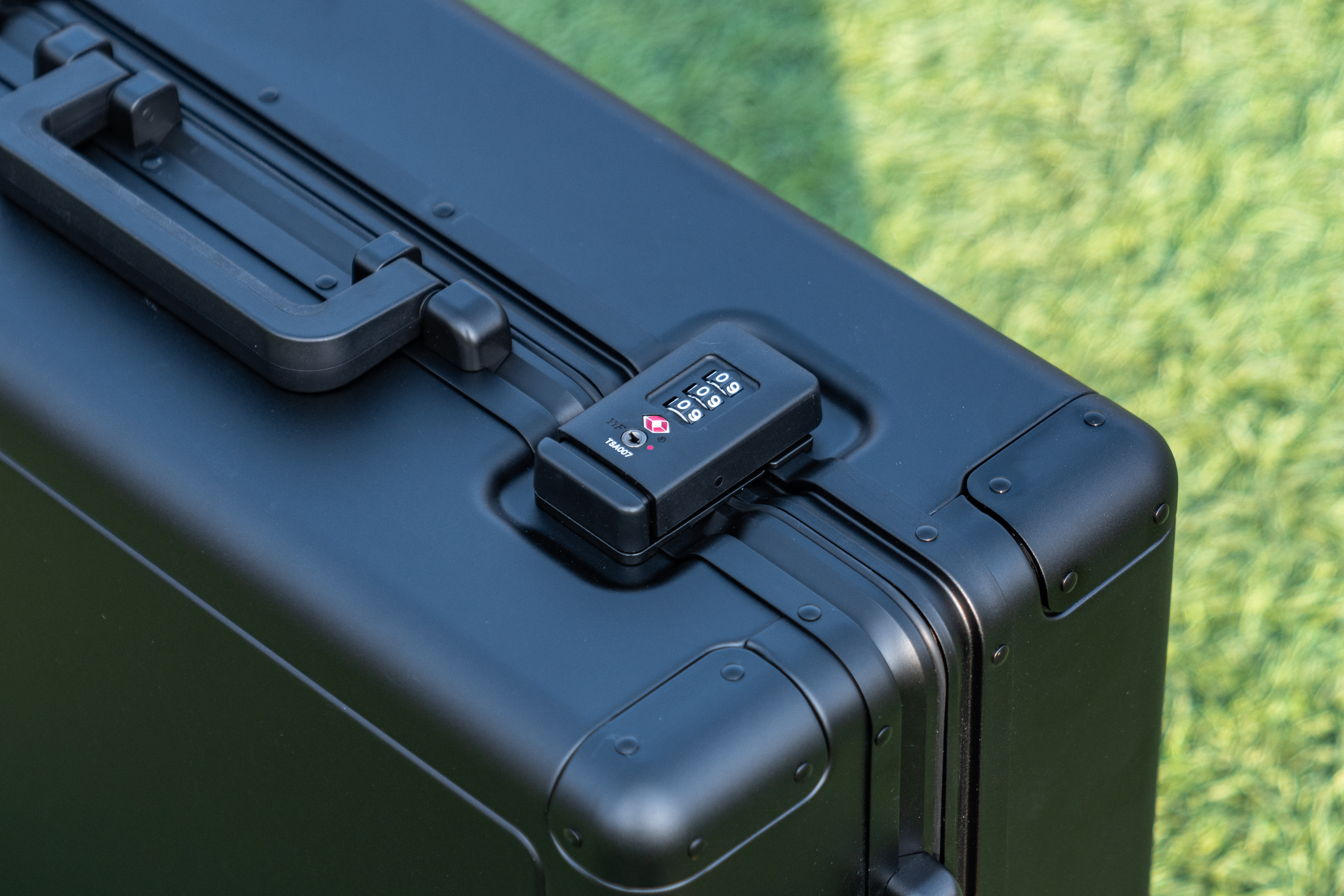 地平线8号铝镁合金旅行箱测评,行李箱推荐地平线八号