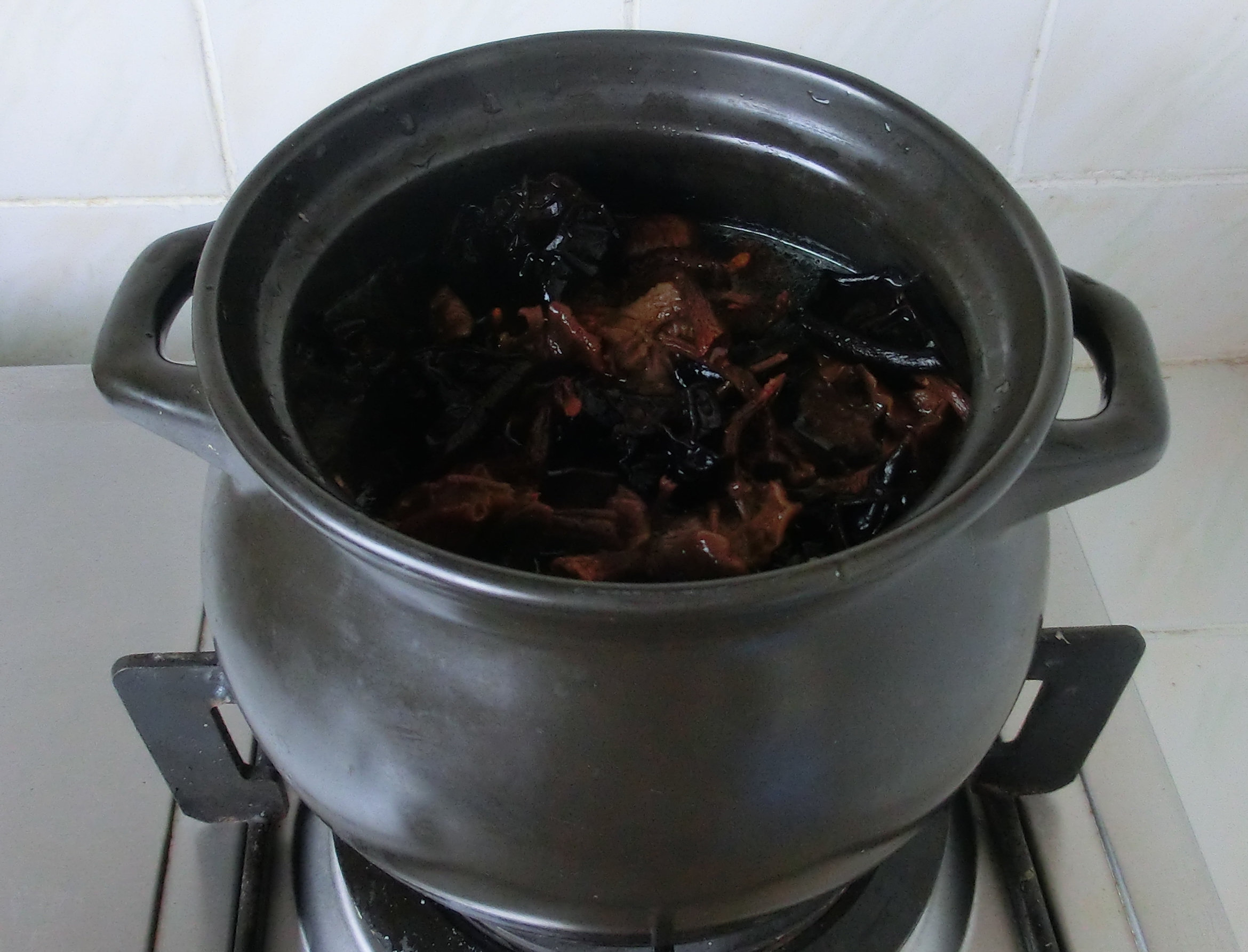 鸡汤瓦罐汤做法,瓦罐炖鸡汤的正宗做法