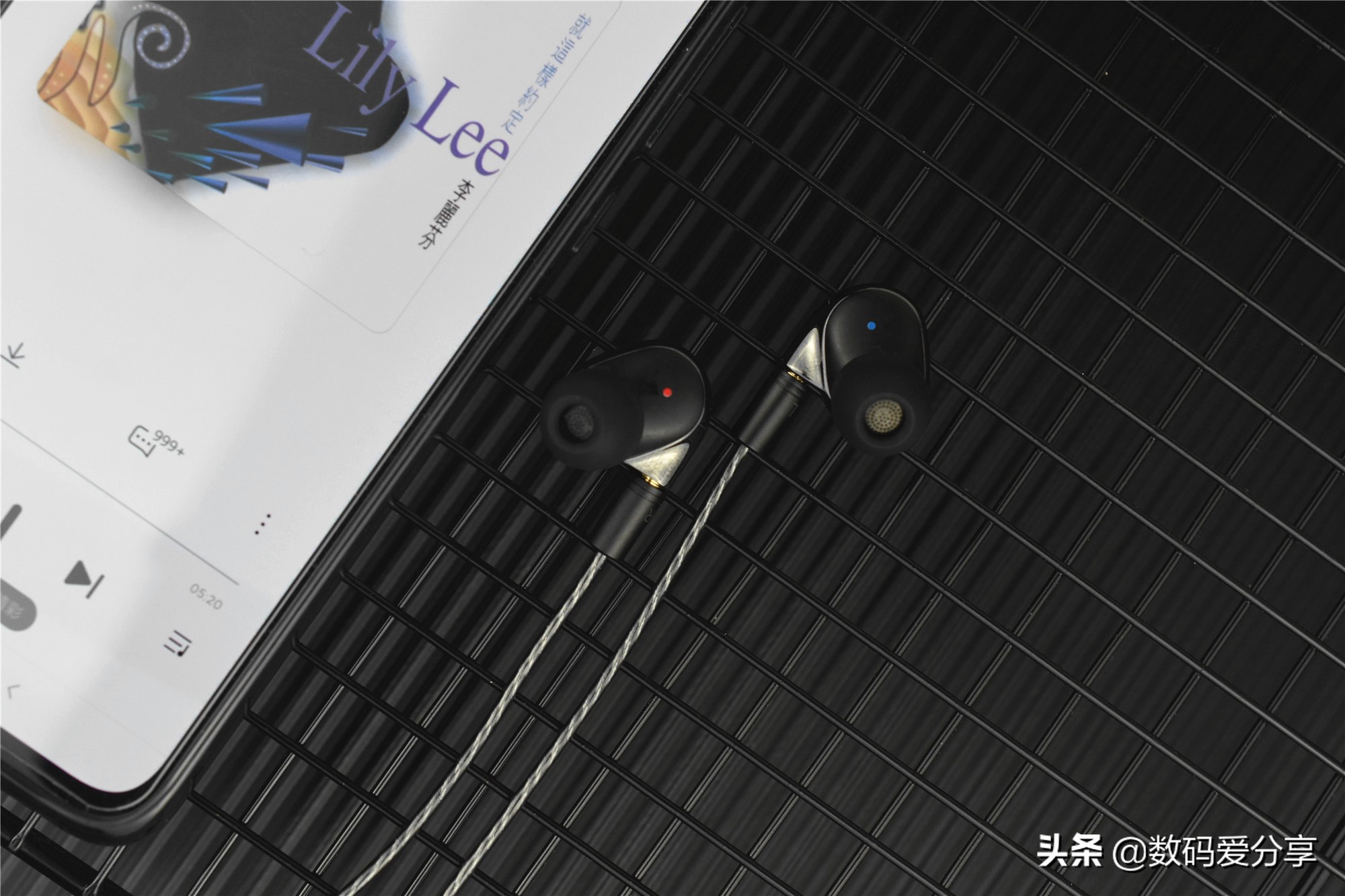 小米头戴式蓝牙耳机测评299元,999元小米耳机