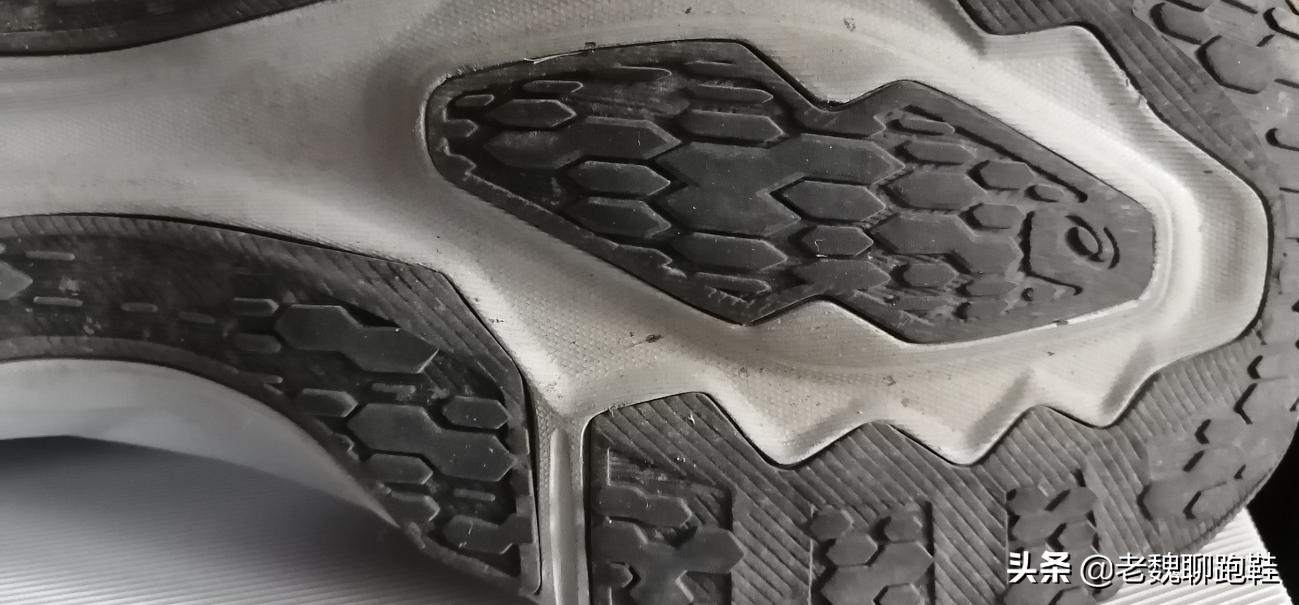 最失败的碳板跑鞋,亚瑟士跑鞋asicshyperspeed2