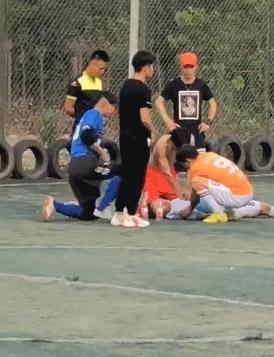 不要在有人离去后,才关注这项运动,这片场地曾走出过世界级球王