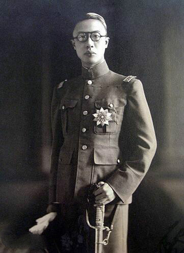 溥仪有没有交出玉玺,溥仪是何时将玉玺交出的