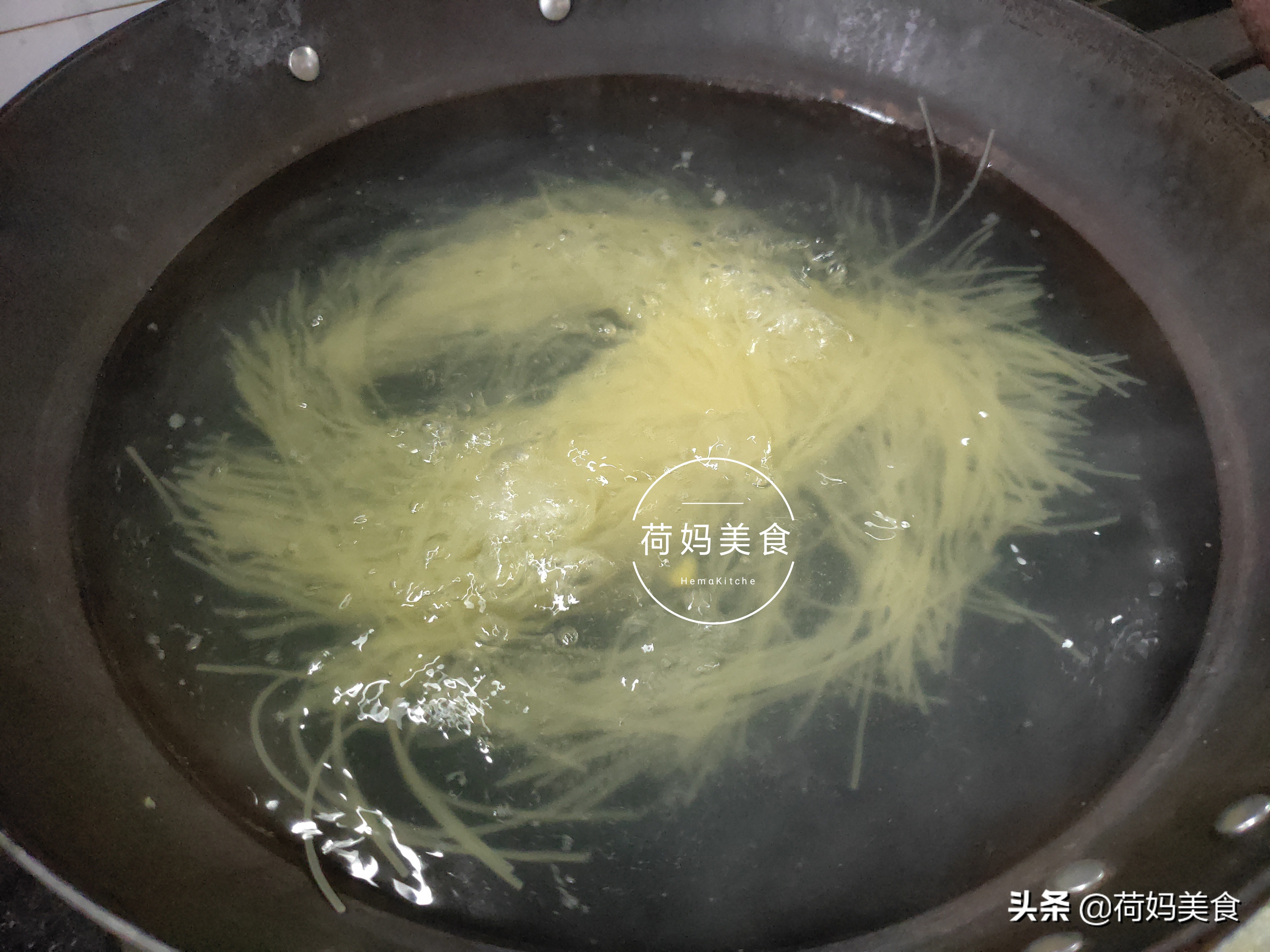 夏至冷面做法,冰镇冷面的做法步骤窍门