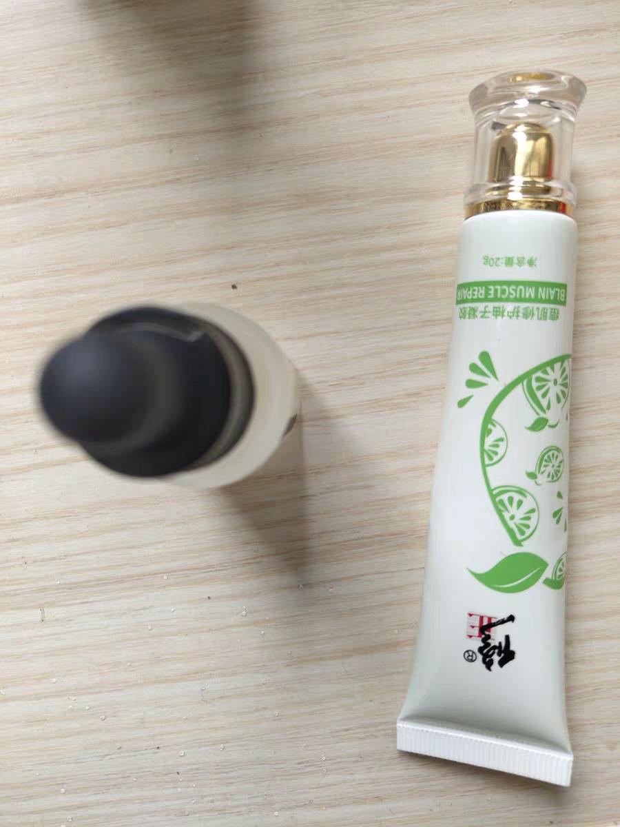 祛痘产品针对顽固痘痘,脸上有青春痘用什么祛痘神器好