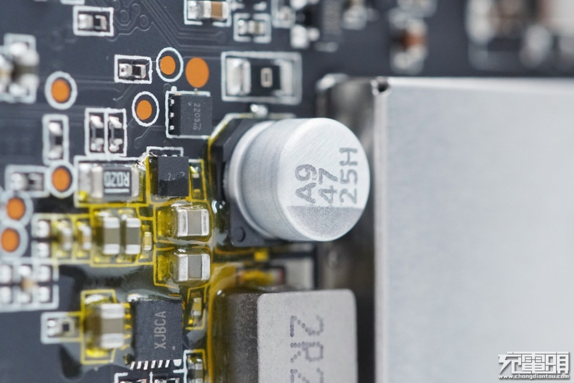 支持三星25w的移动电源,三星20000mah移动电源拆解