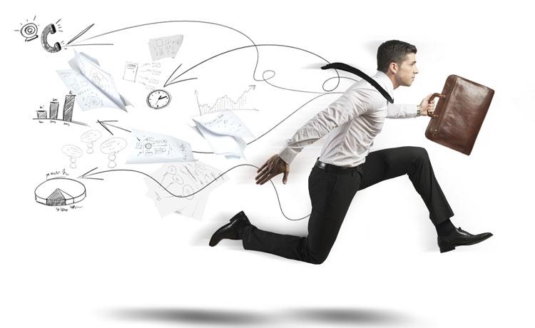 刚毕业去干施工好还是去做监理好,毕业生去施工单位的前景如何