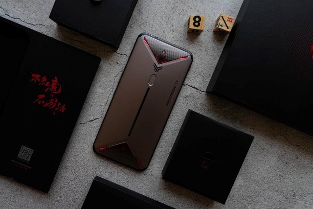 游戏液冷散热,打游戏用风扇还是用散热器好一点