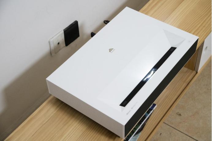 性价比神机百元,峰米4kcinemapro激光电视