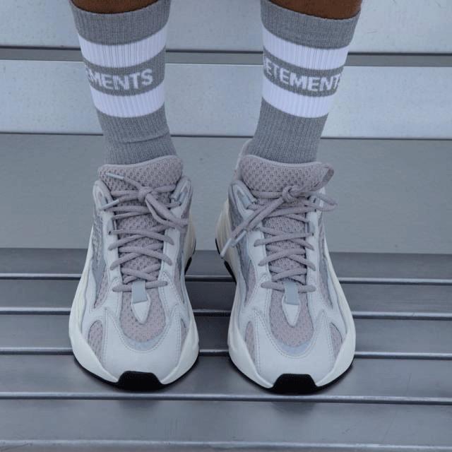 为什么有男性喜欢穿袜子的女生,为什么女生都喜欢男生穿袜子