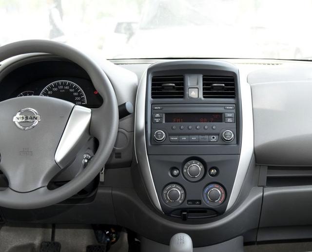 日产阳光10万公里后烧机油,日产阳光开了4000公里机油少了