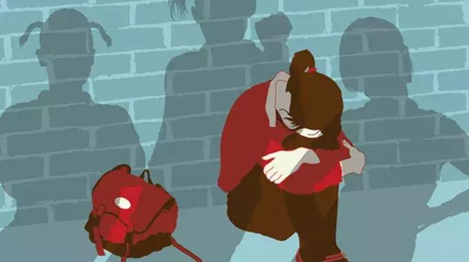 15岁女生被凌辱十年，真相让人心寒！