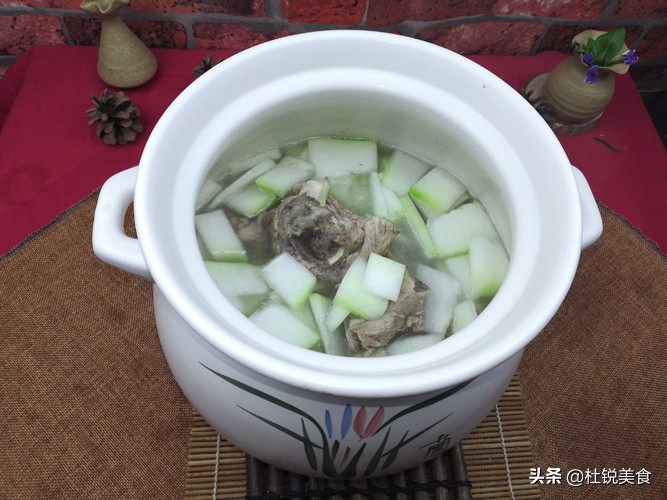 炖大骨头汤少了怎么办,炖大骨不香