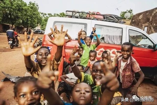 三个95后开五菱车,95后开着面包车环游世界