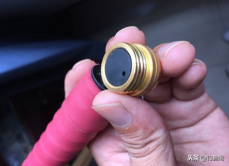 正确挑选出一款好鱼竿的方法,钓鱼竿要怎么选才是好的鱼竿